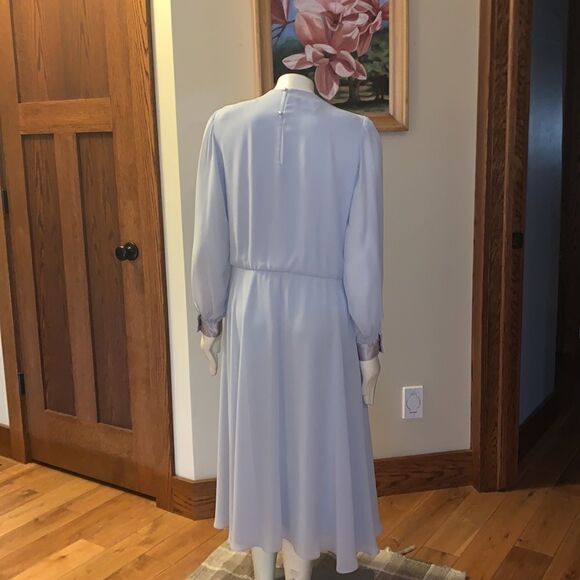Vintage blue chiffon dress. Size large - Picture 10 of 12